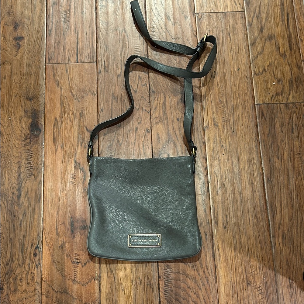 Marc Jacobs Gray Leather Crossbody Bag